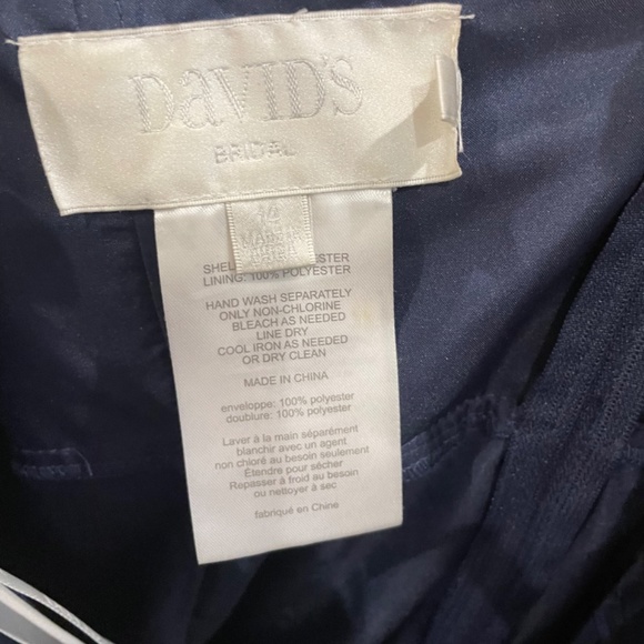 David’s Bridal - Picture 6 of 7